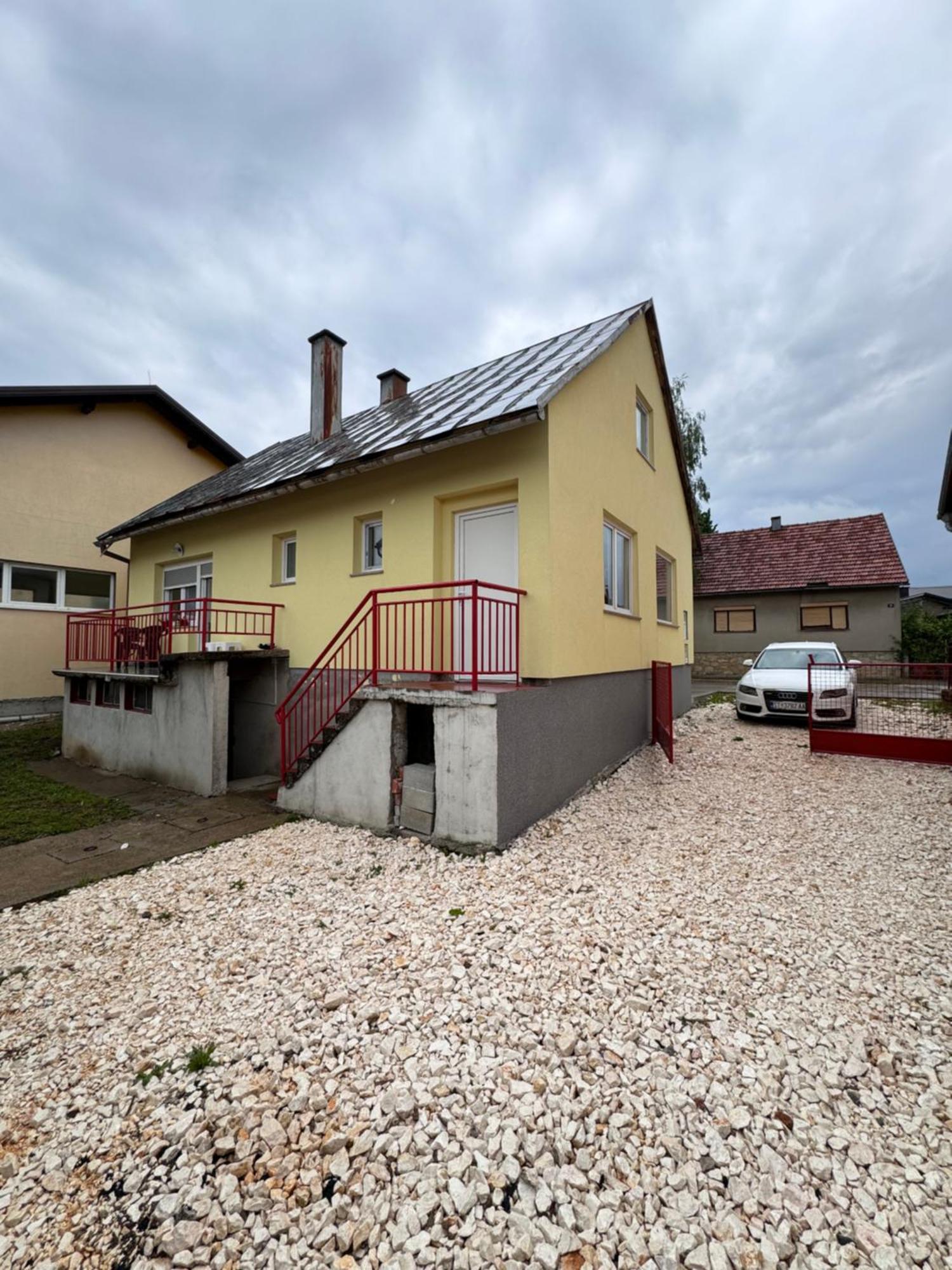 Apartman Josip Gospić Zewnętrze zdjęcie