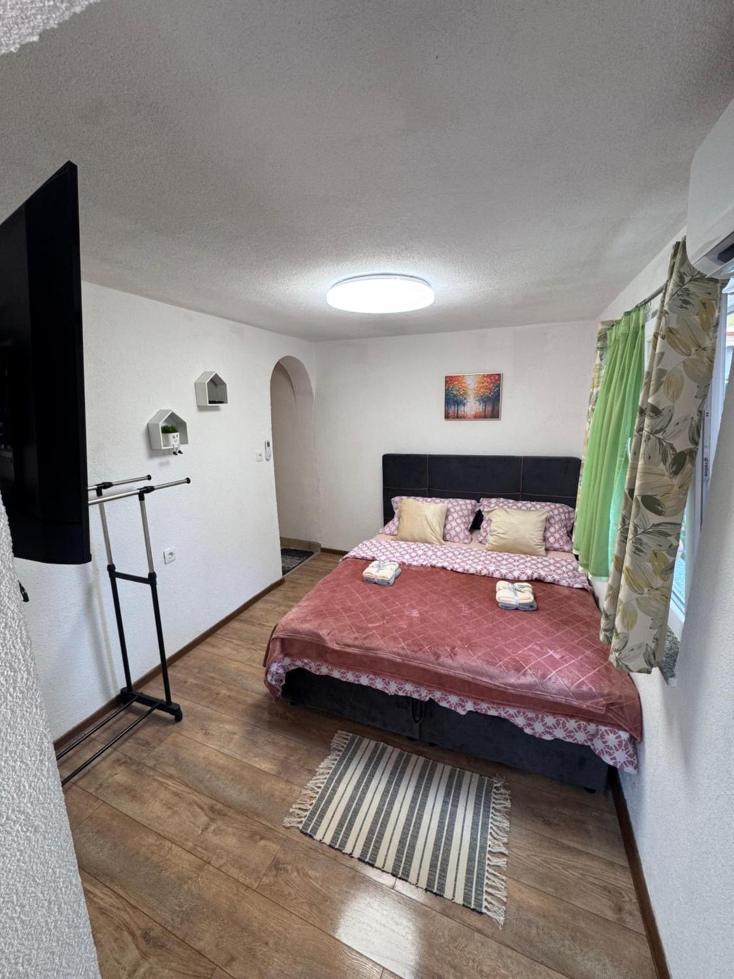 Apartman Josip Gospić Zewnętrze zdjęcie